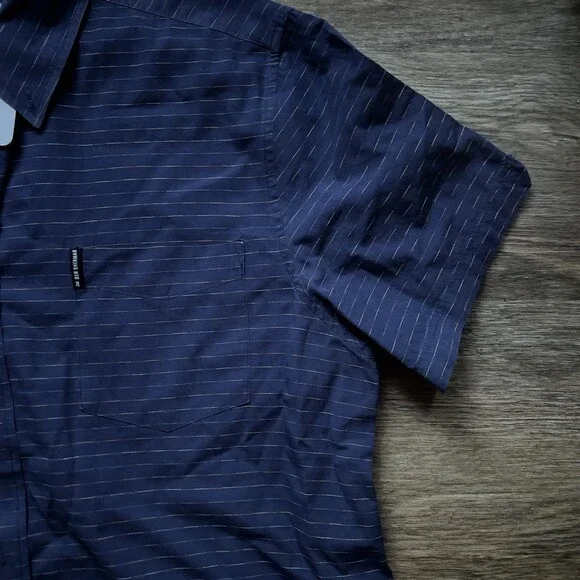 Ben Sherman NWOT Blue Stripe Short Sleeve Button Up Size XL 100 Cotton - Picture 3 of 16